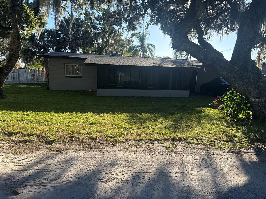 903 N HARBOR TERRACE