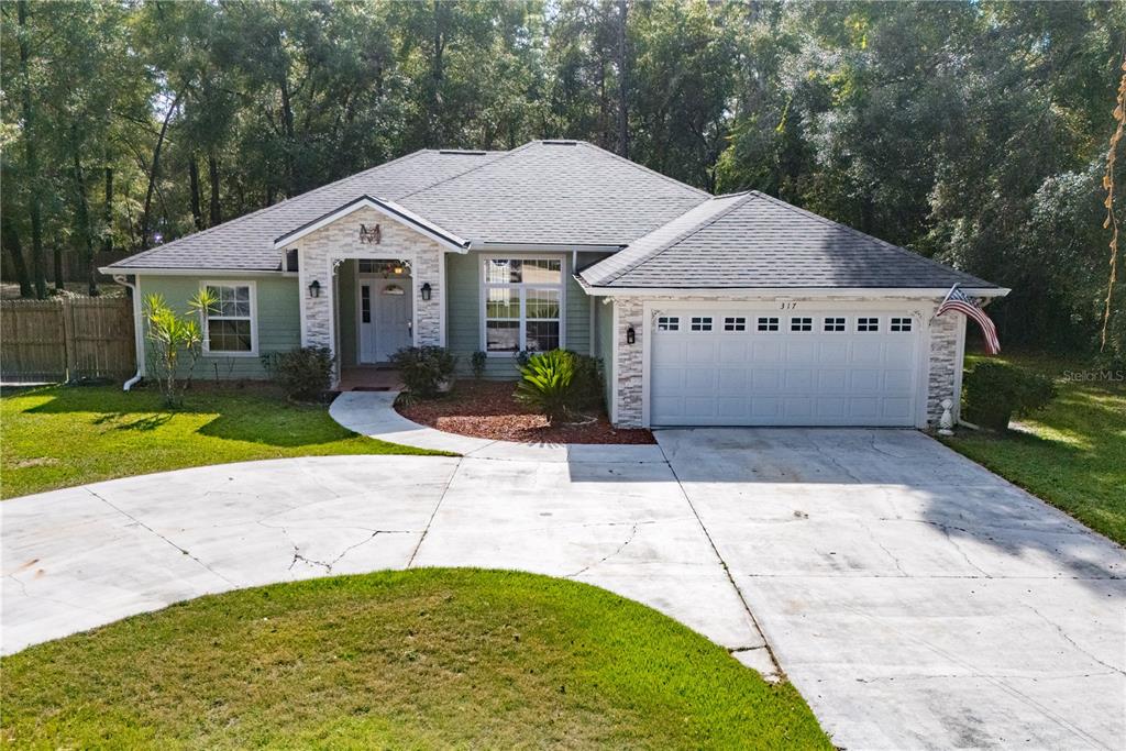 317 SW CABOOSE DRIVE, FORT WHITE, FL — photo 3 of 30