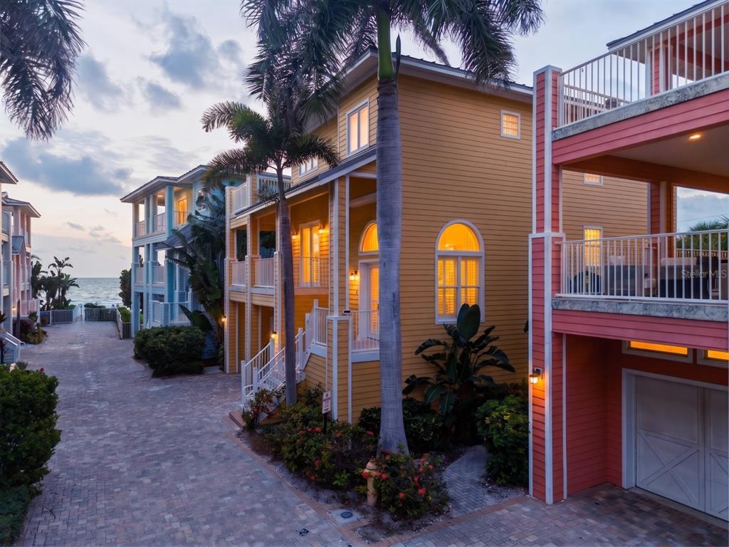 2718 GULF BOULEVARD UNIT 2