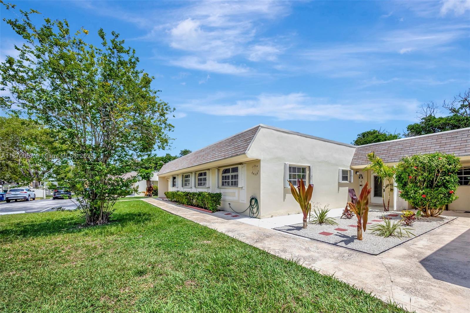 11262 SW 169th St # V3642, Miami FL 33157