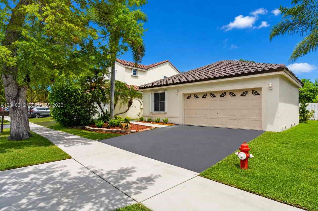 116 W Bayridge Dr, Weston FL 33326