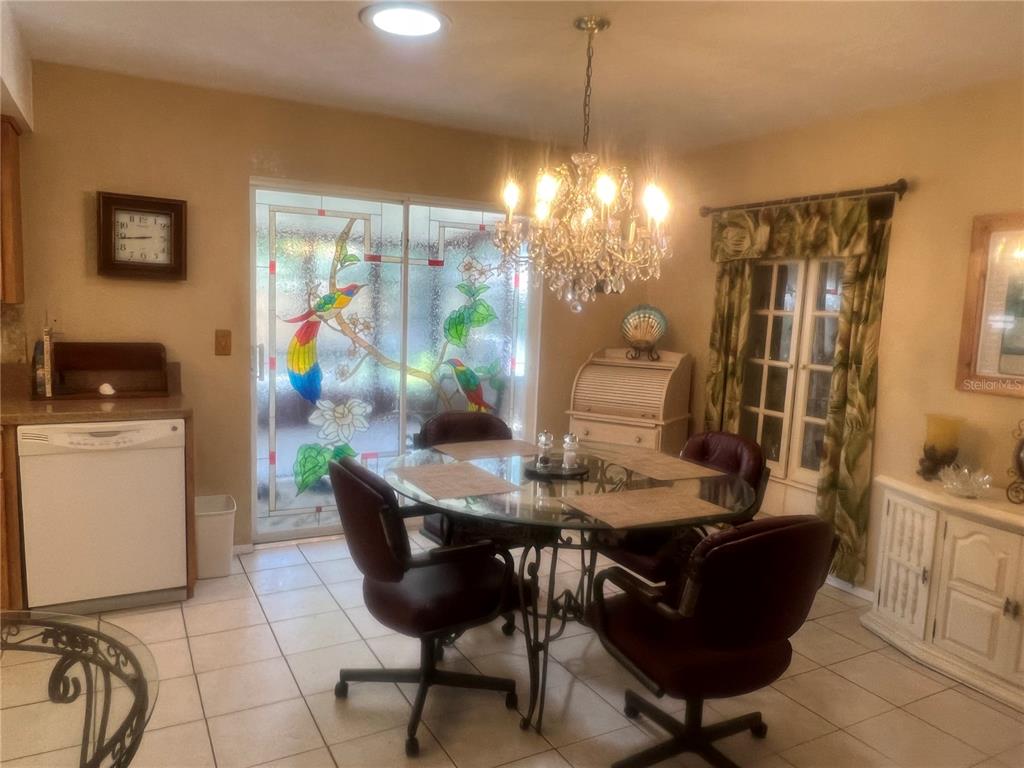 2425 DOUD STREET, SARASOTA, FL — photo 5 of 25