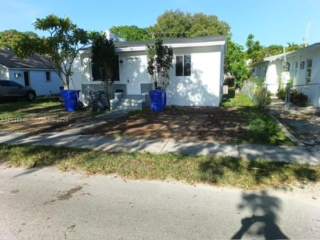 1123 N 17th Ct, Hollywood FL 33020