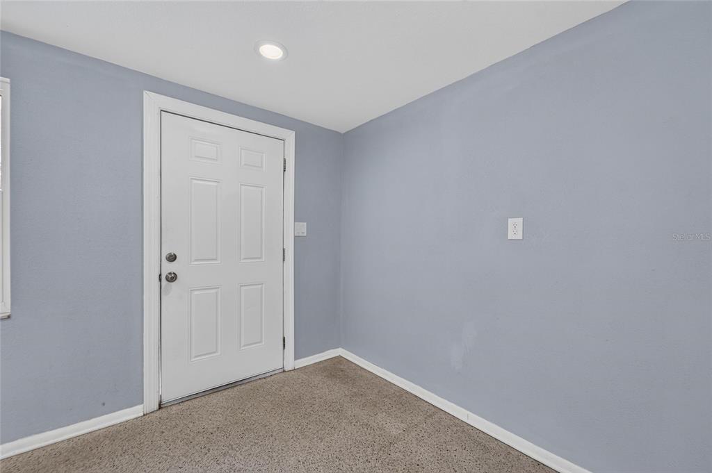 506 SHAMROCK ROAD, BRANDON, FL — photo 4 of 30