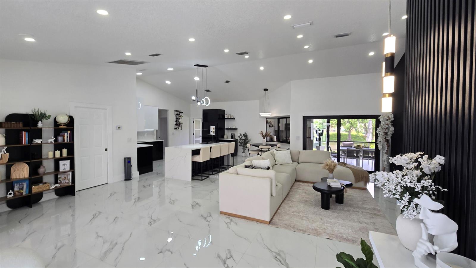 113 Waterview Way, Royal Palm Beach FL 33411
