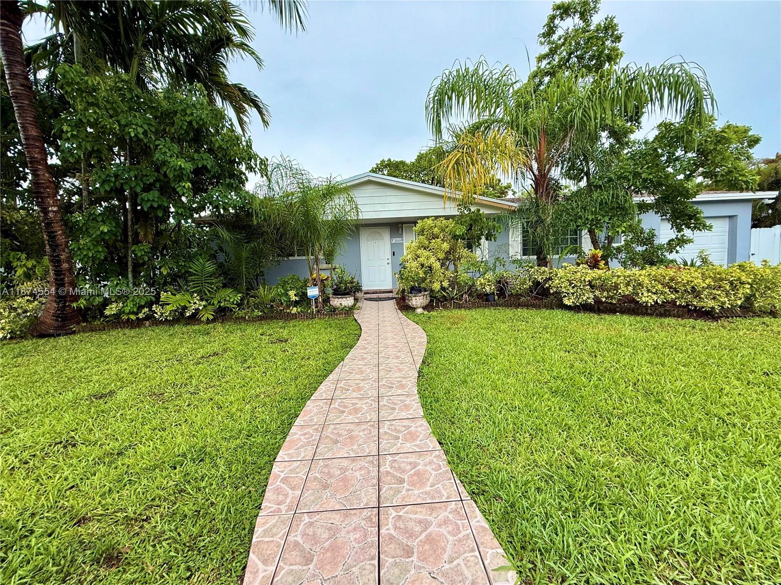 13860 SW 74th St, Miami FL 33183
