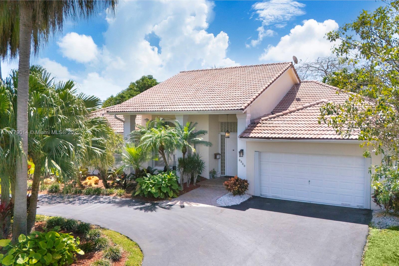 8350 SW 138th Ter, Palmetto Bay FL 33158