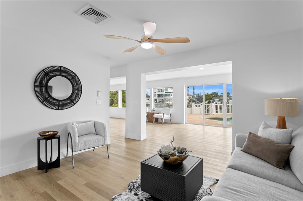 350 N JULIA CIRCLE, ST PETE BEACH, FL — photo 5 of 30