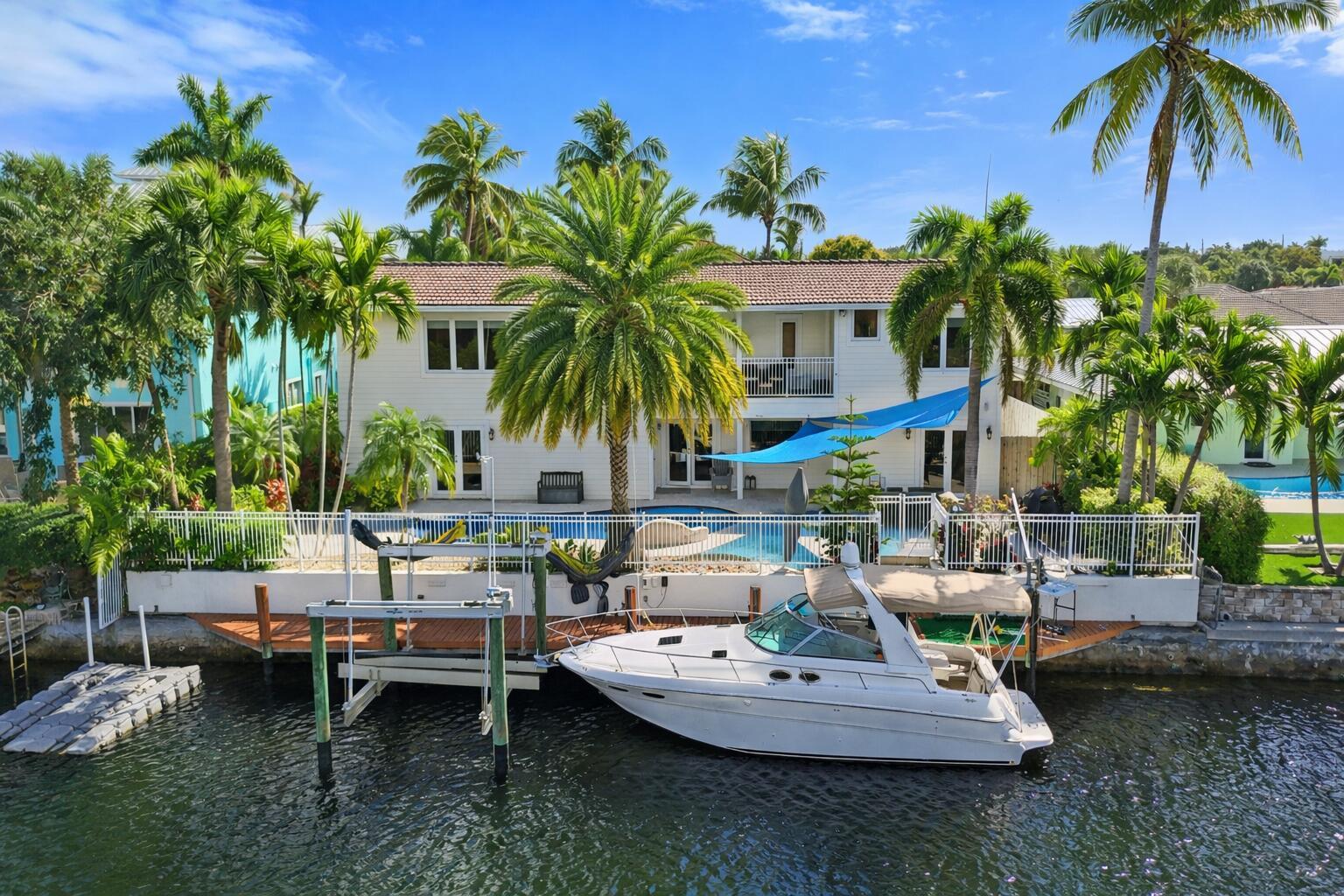 4011 NE 26th Avenue, Lighthouse Point FL 33064