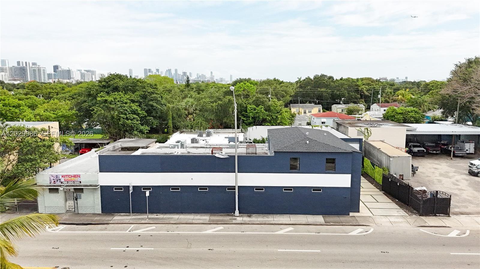530 NW 54th St, Miami FL 33127