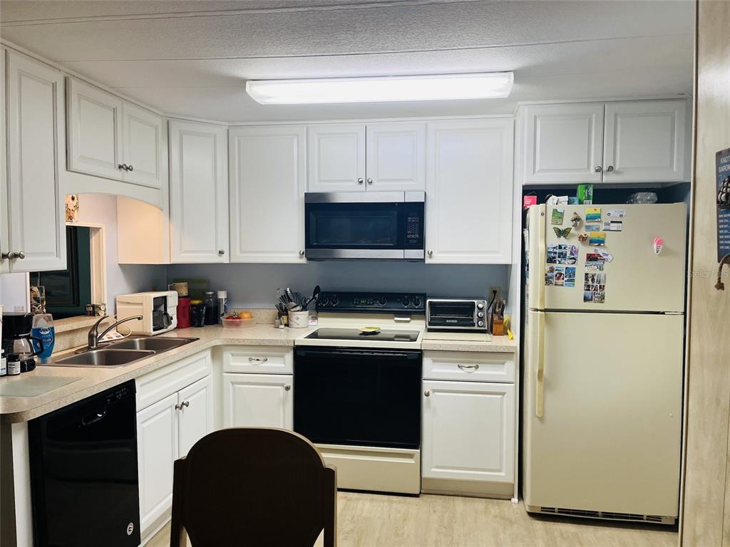 3153 ORCHARD DRIVE, NORTH FORT MYERS, FL — photo 5 of 30