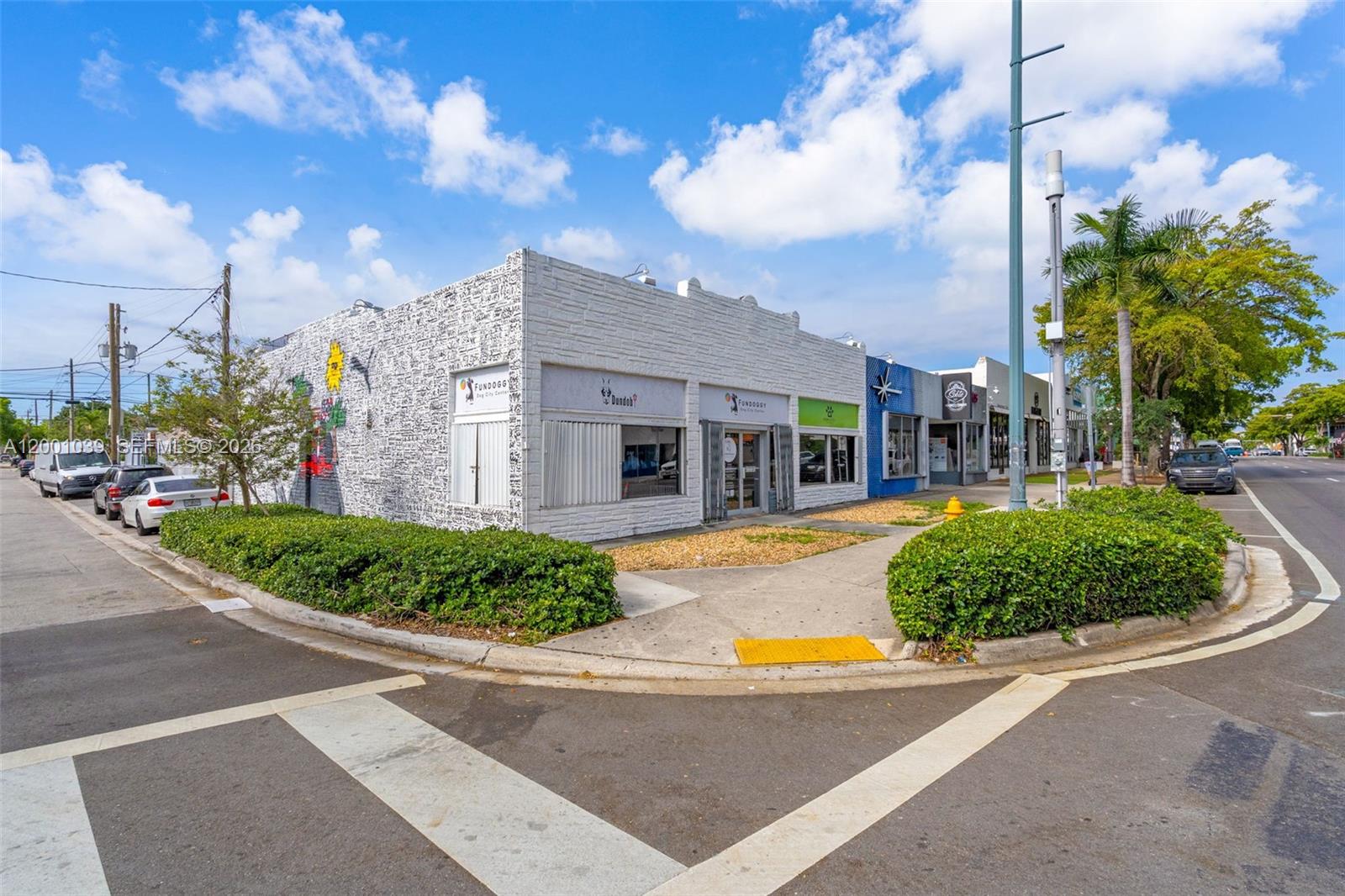 1000 SW 8th St, Miami FL 33130
