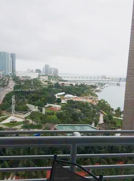 325 S Biscayne Blvd # 2122, Miami FL 33131