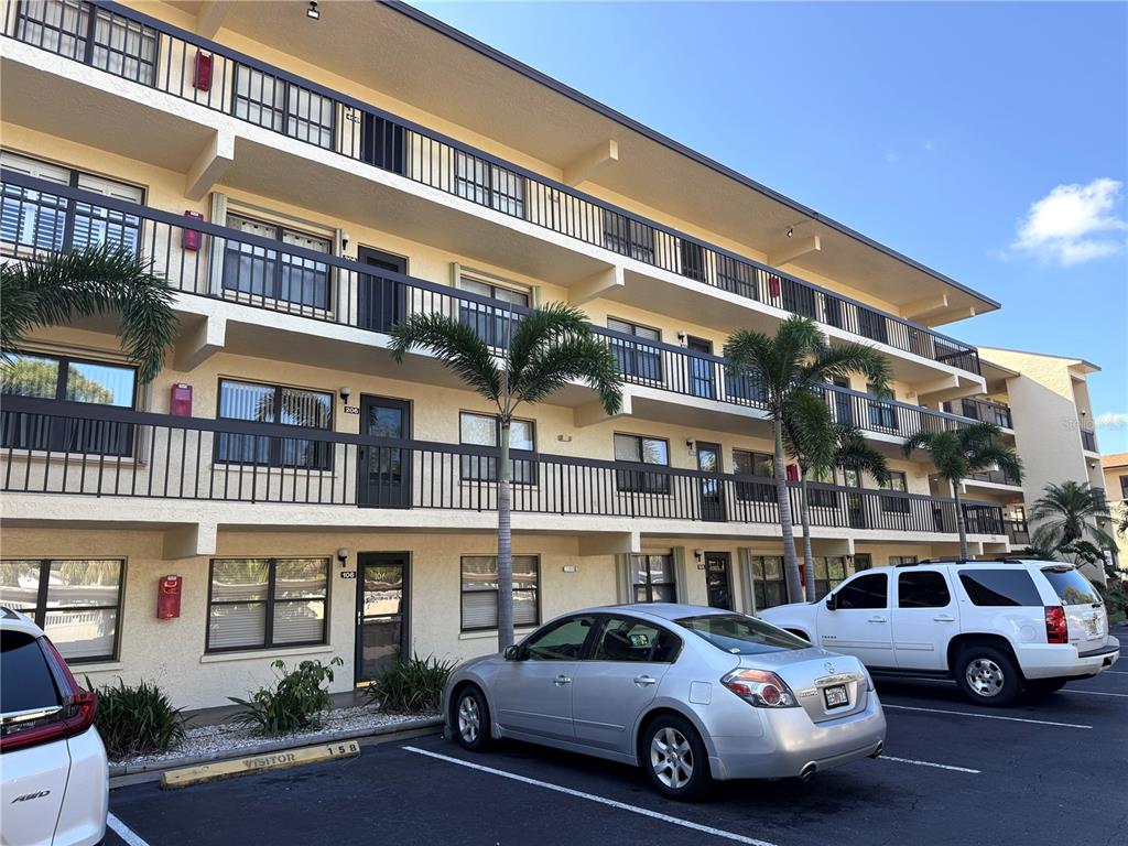 315 30TH AVENUE W UNIT B305