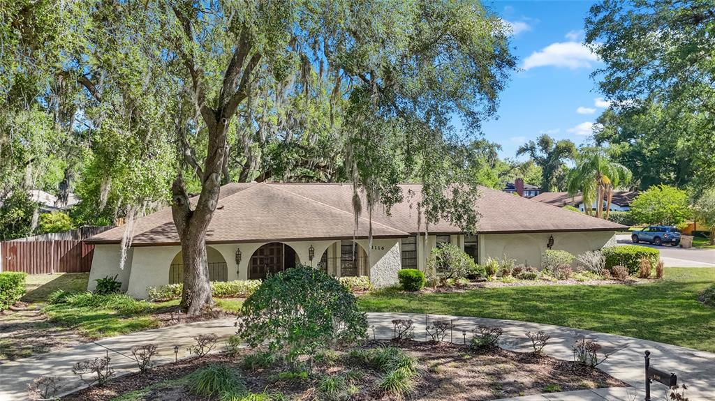 1116 N RIVERHILLS DRIVE