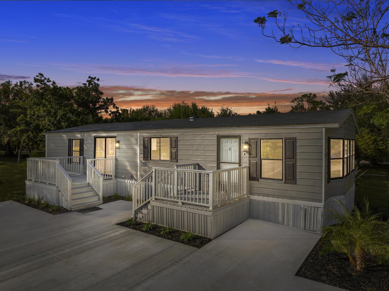 218 S Maple St, Fellsmere FL 32948