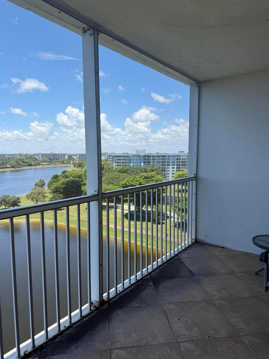 2900 N Course Drive # 1005, Pompano Beach FL 33069