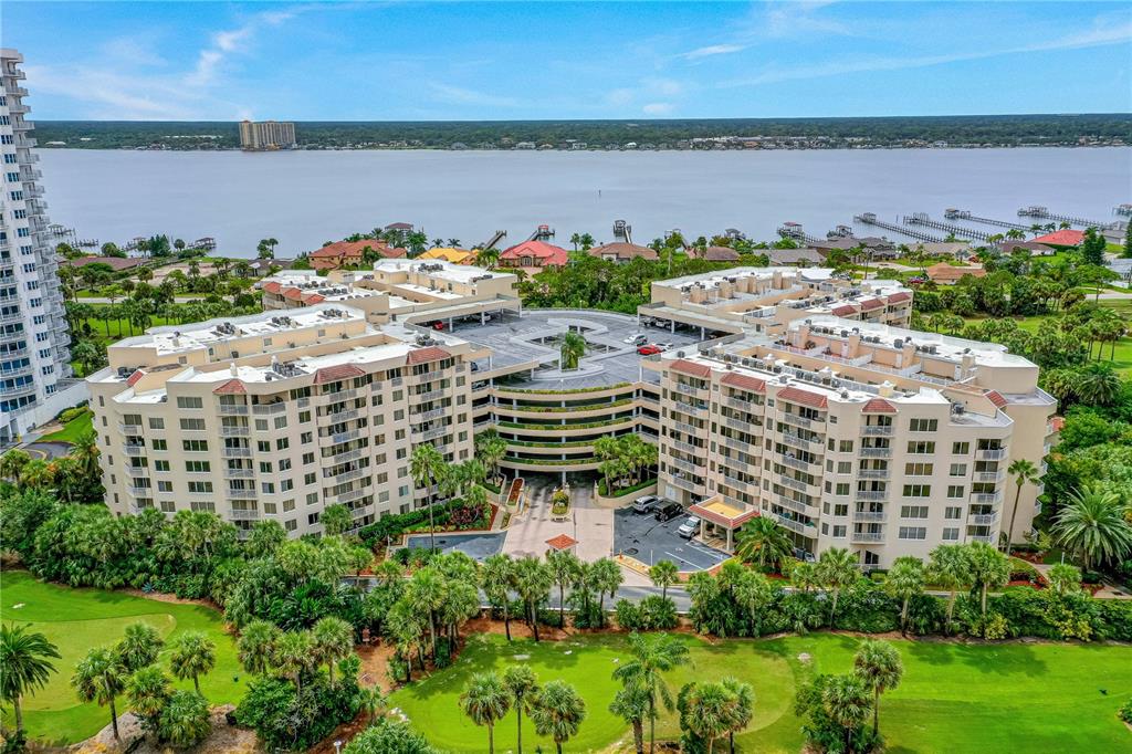 3 OCEANS WEST BOULEVARD UNIT 1D6