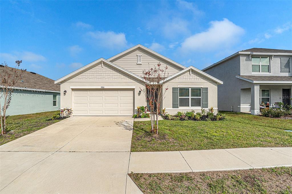 3900 AUTUMN AMBER DRIVE