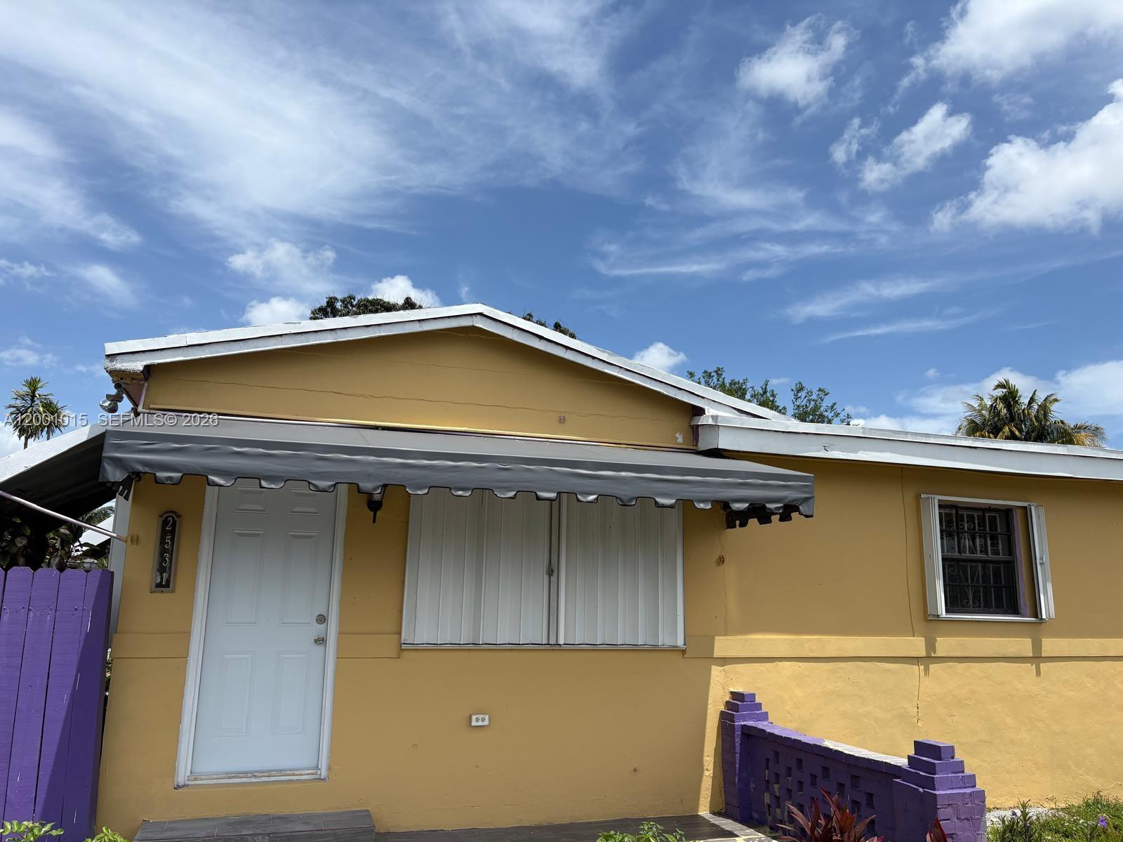 2531 NW 88th St # 2531, Miami FL 33147