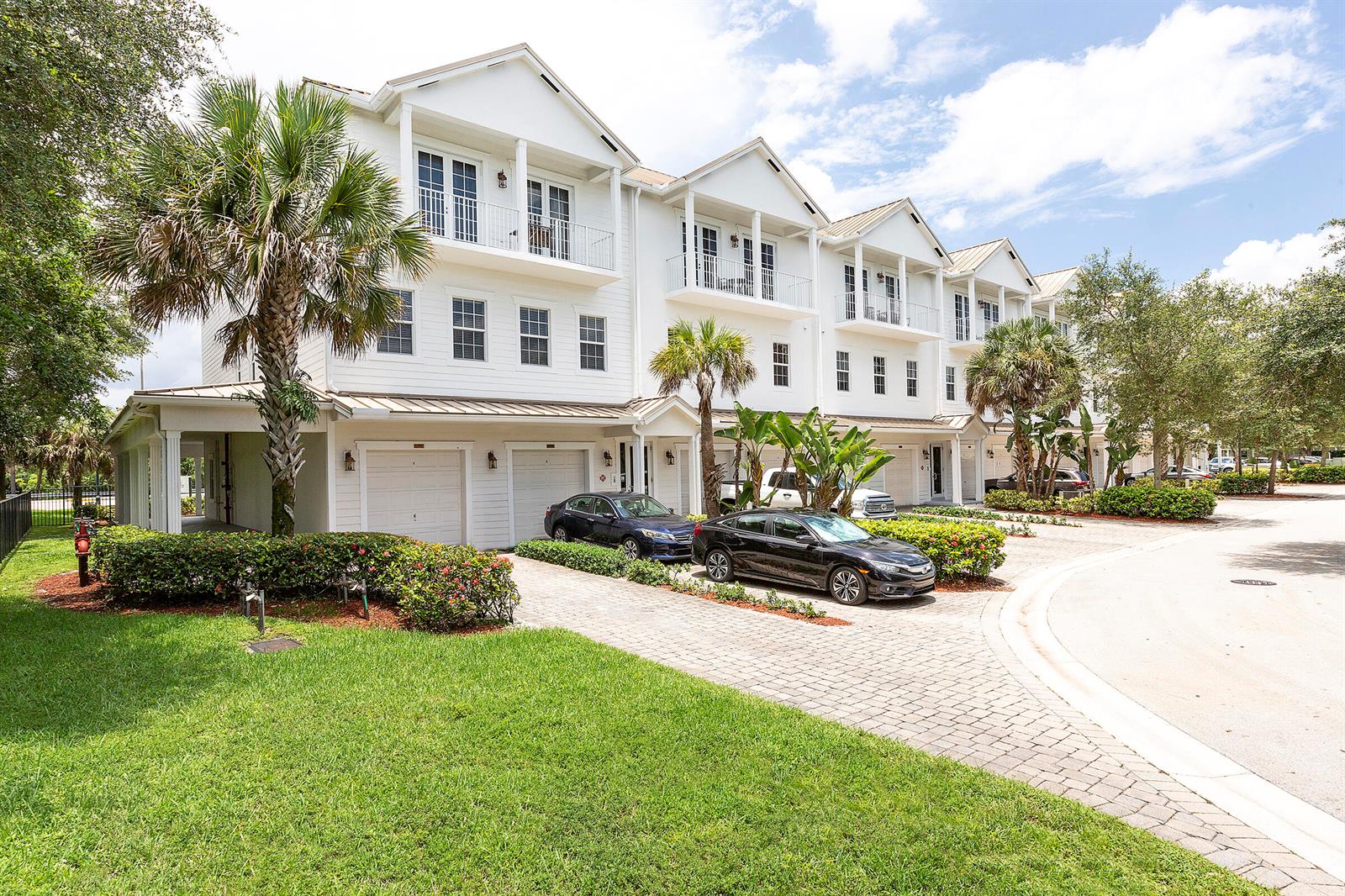6807 Lakeside Circle N # 1, Davie FL 33314