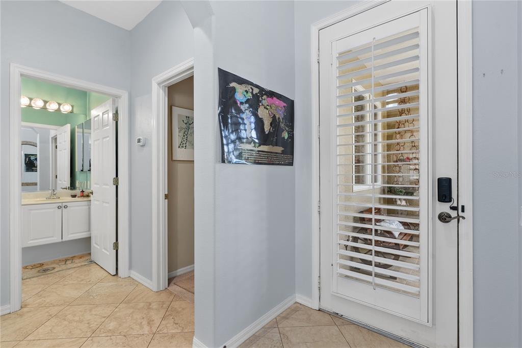 8553 54TH AVENUE CIRCLE E, BRADENTON, FL — photo 3 of 30