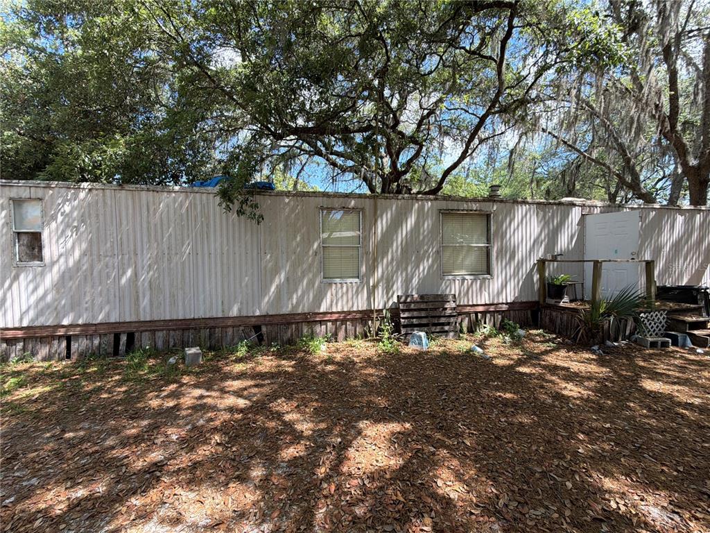 112 IVANHOE DRIVE