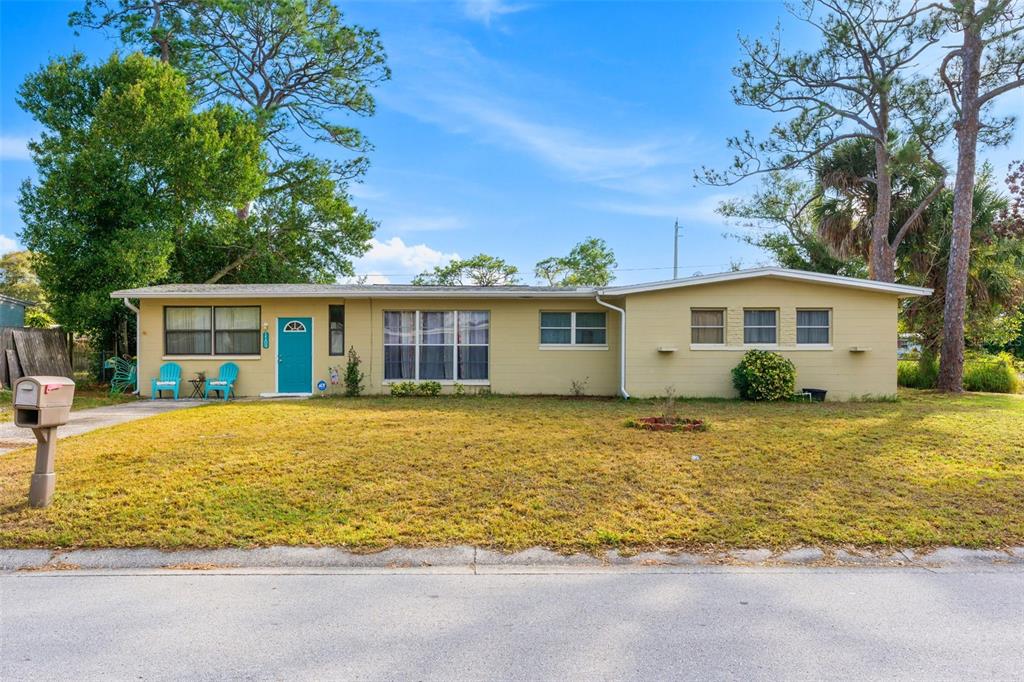 1109 ALAMANDA LANE
