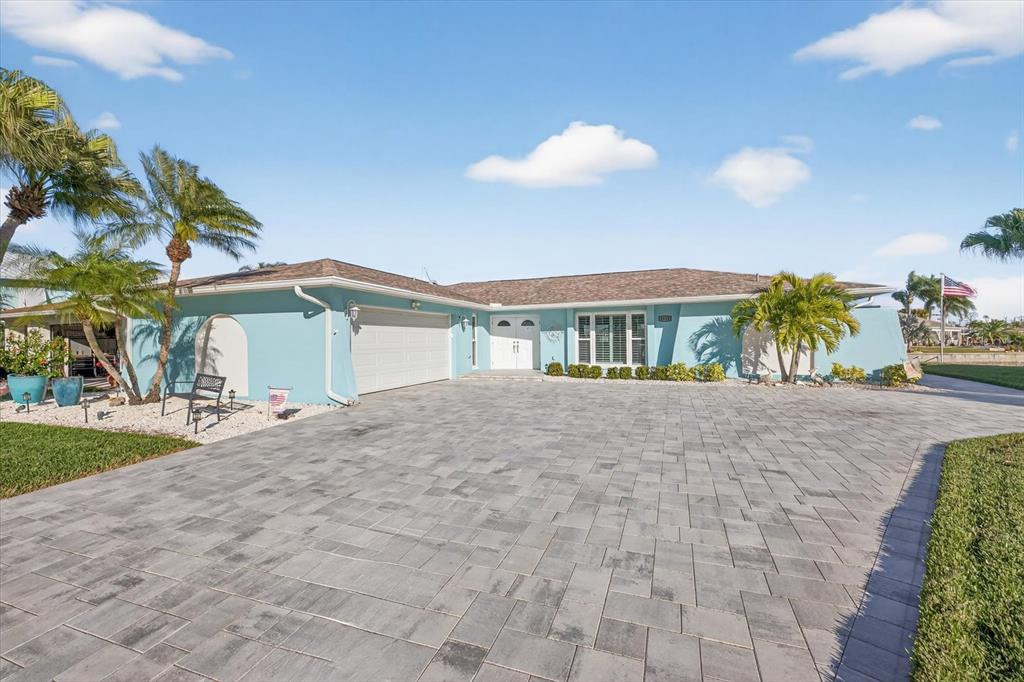 4952 MARLIN DRIVE