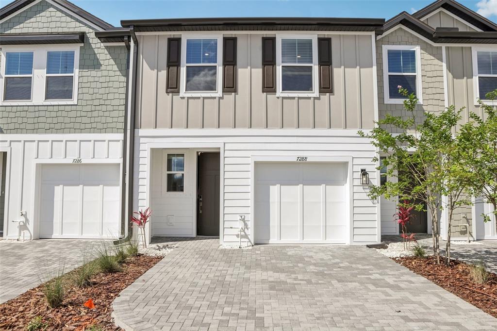 7288 DEER VALLEY CIRCLE
