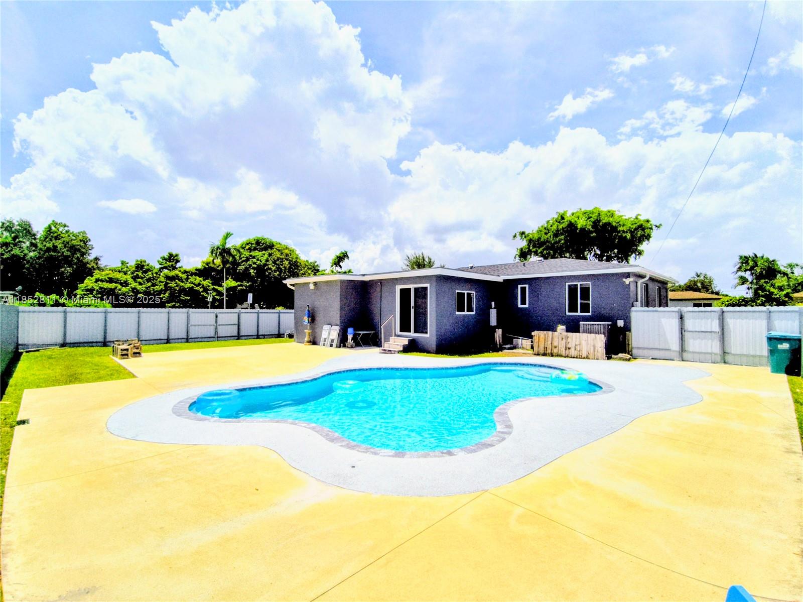 6890 SW 27 Street, Miami FL 33155