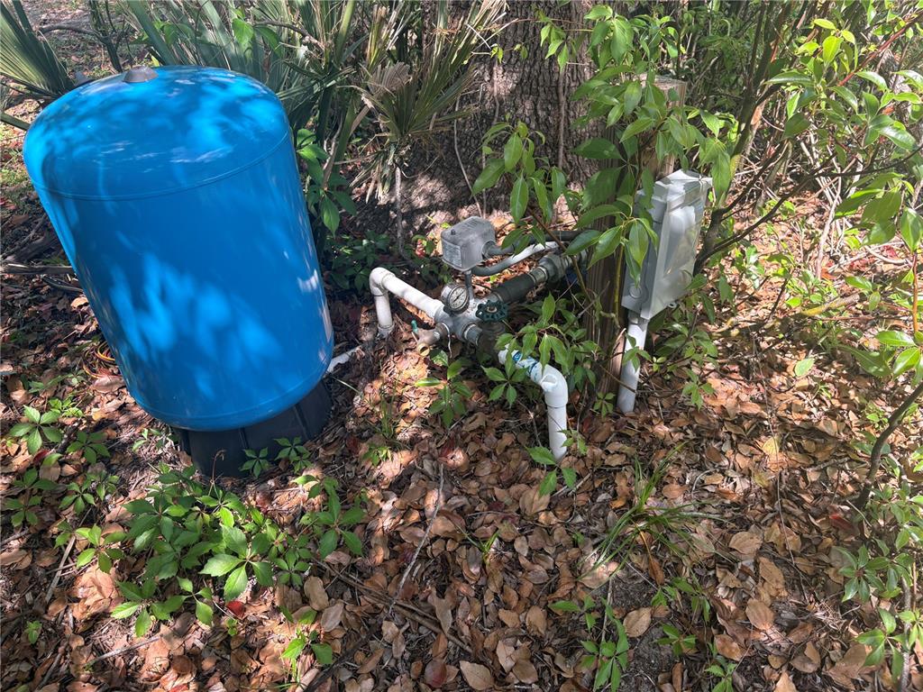 95TH STREET, ANTHONY, FL — photo 2 of 3