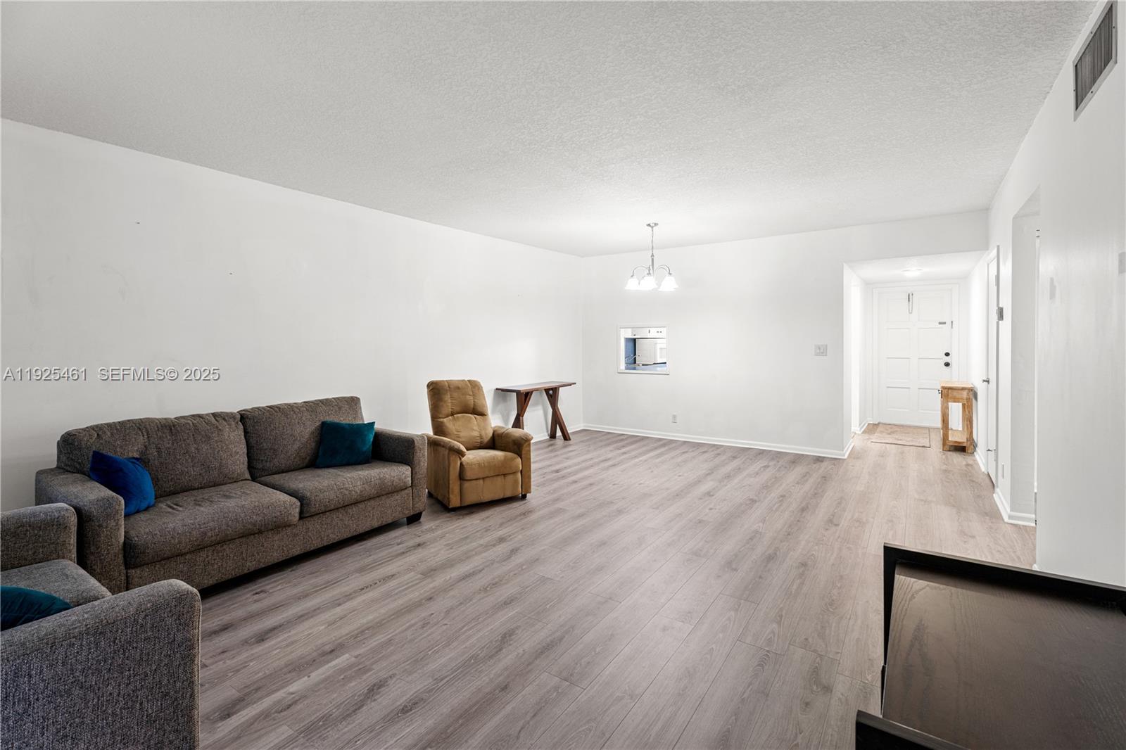 6751 Cypress Rd # 207, Plantation FL 33317