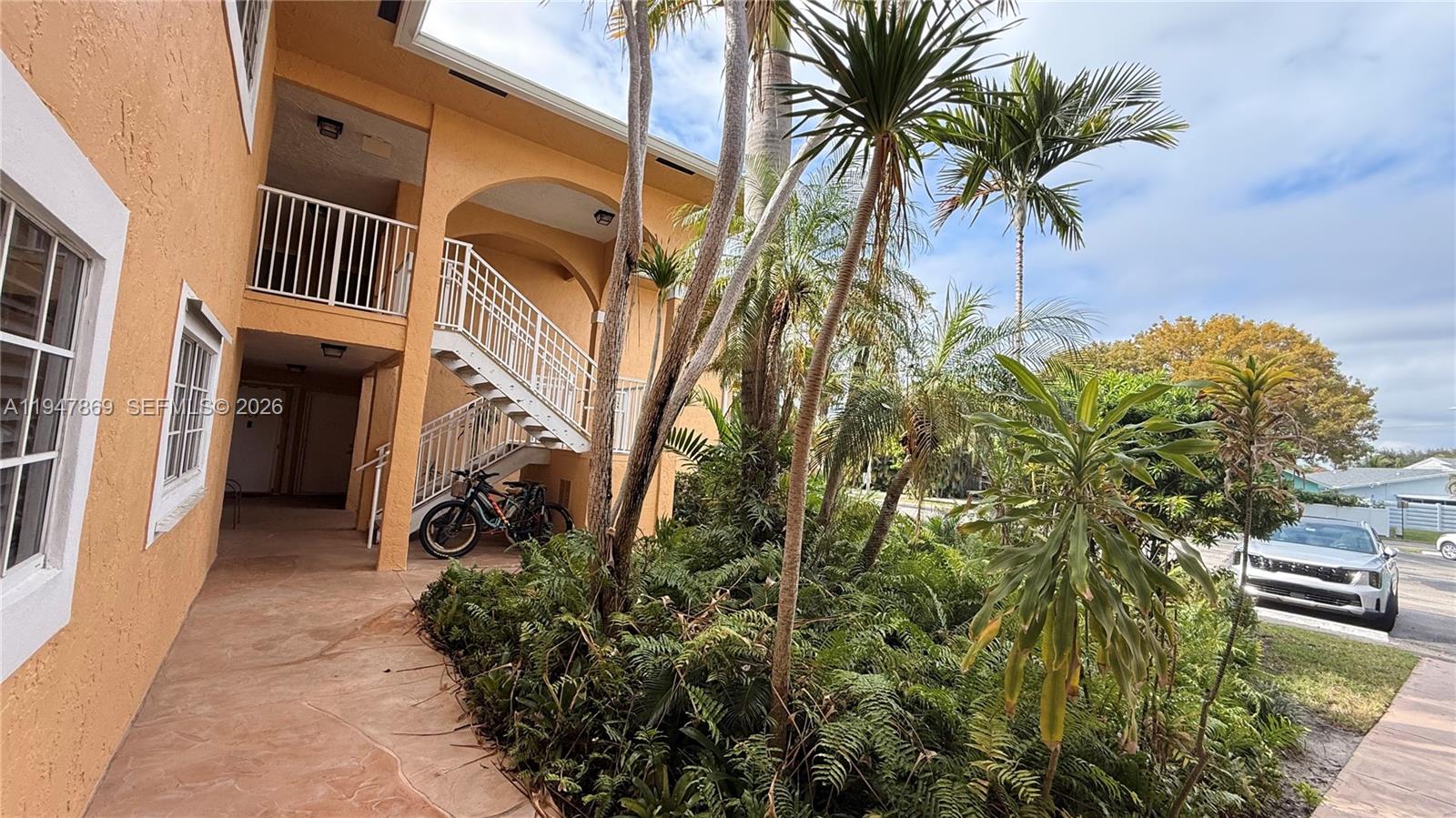 811 SE 4th Ave # C106, Dania Beach FL 33004