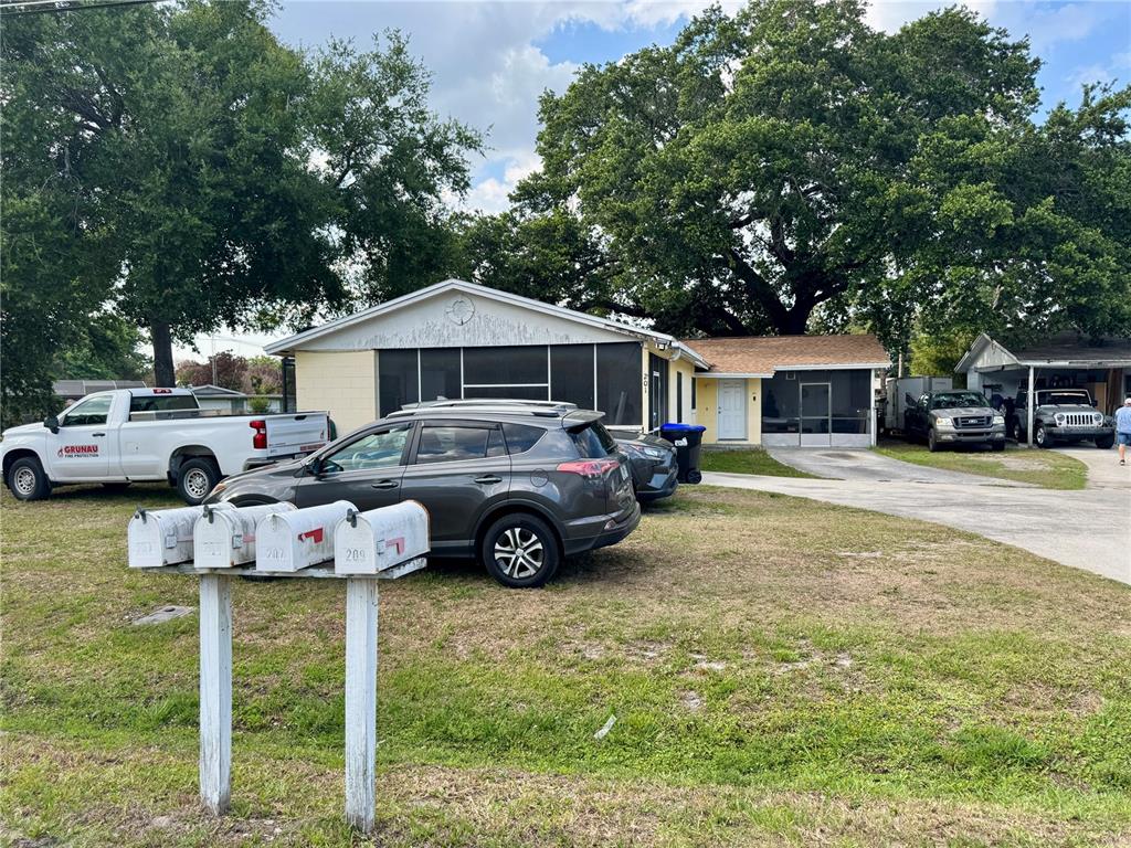 201 E BUCHANON AVENUE