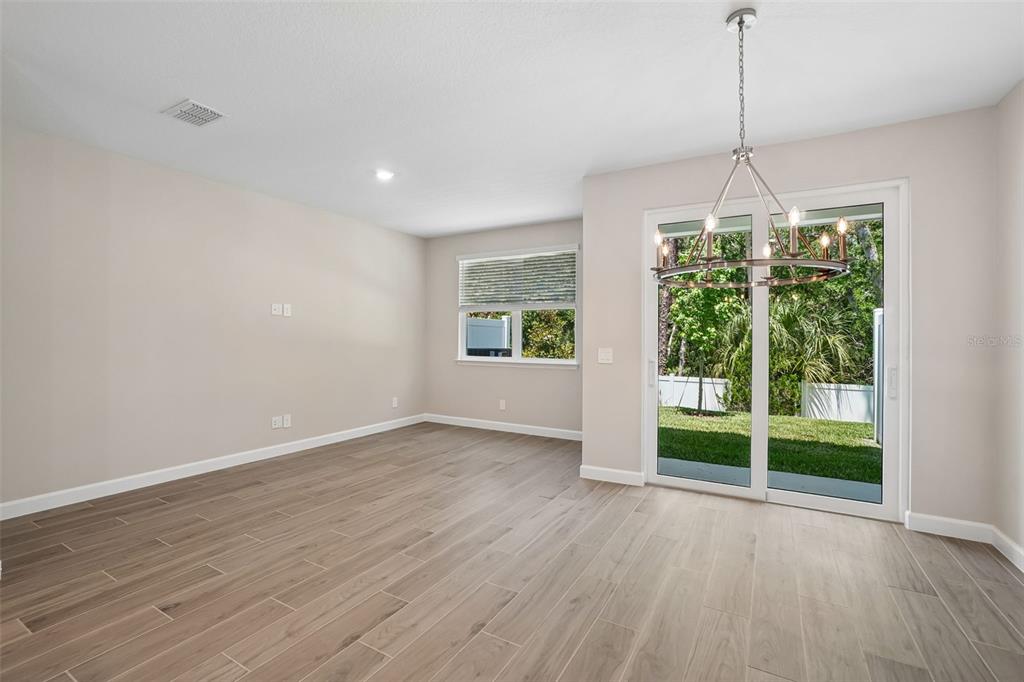 7328 DEER VALLEY CIRCLE, TAMPA, FL — photo 5 of 28