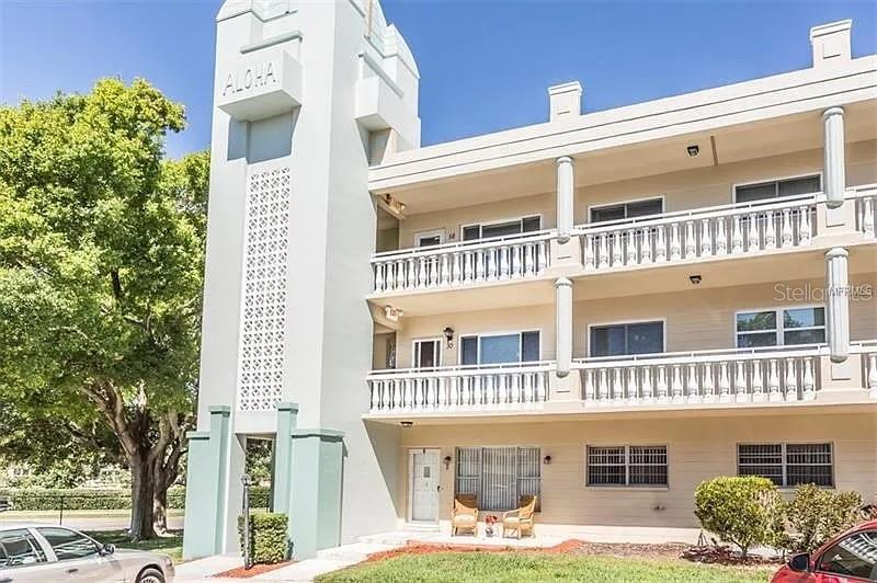 2330 ECUADORIAN WAY UNIT 30
