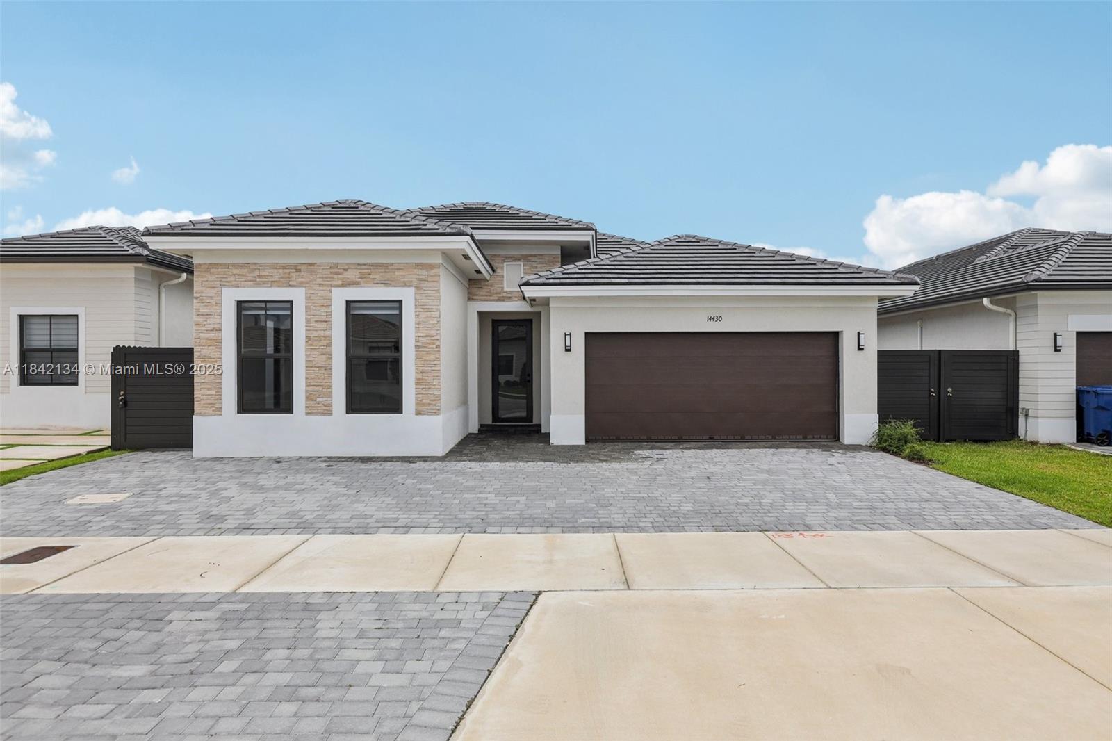14430 SW 18th St, Miami FL 33175