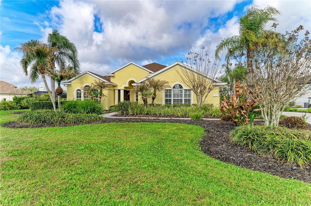 23327 RED ROBIN PLACE, BRADENTON, FL — photo 3 of 30