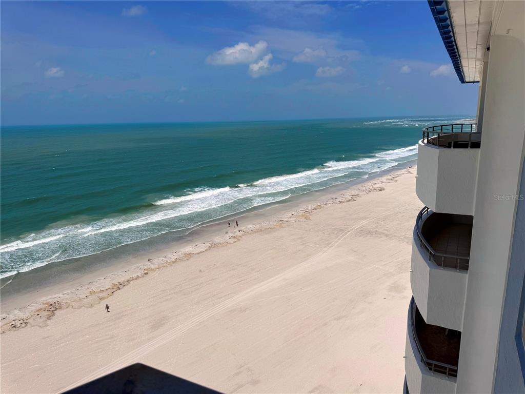 1750 BENJAMIN FRANKLIN DRIVE UNIT B, SARASOTA, FL — photo 3 of 26