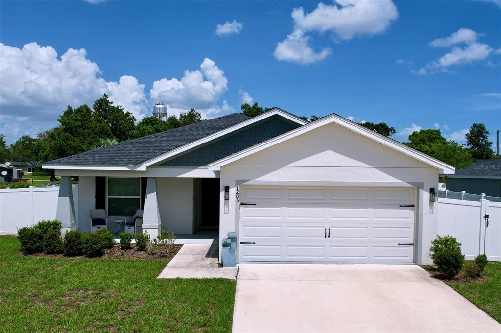 1205 THIRD COURT
