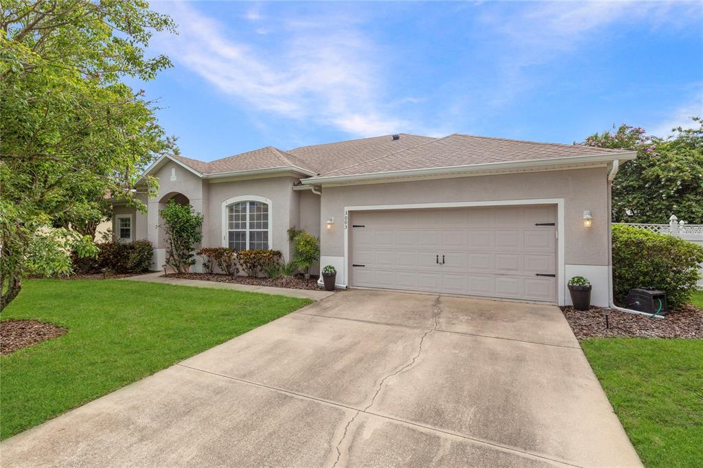 3003 BAY LAUREL