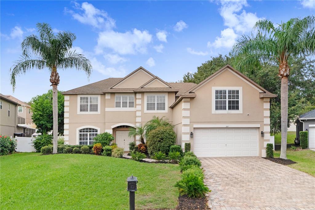 207 LARGOVISTA DRIVE