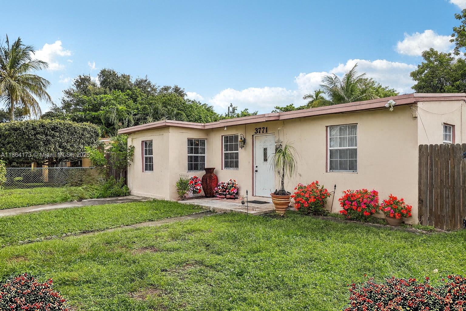 3771 SW 44th Ave, West Park FL 33023