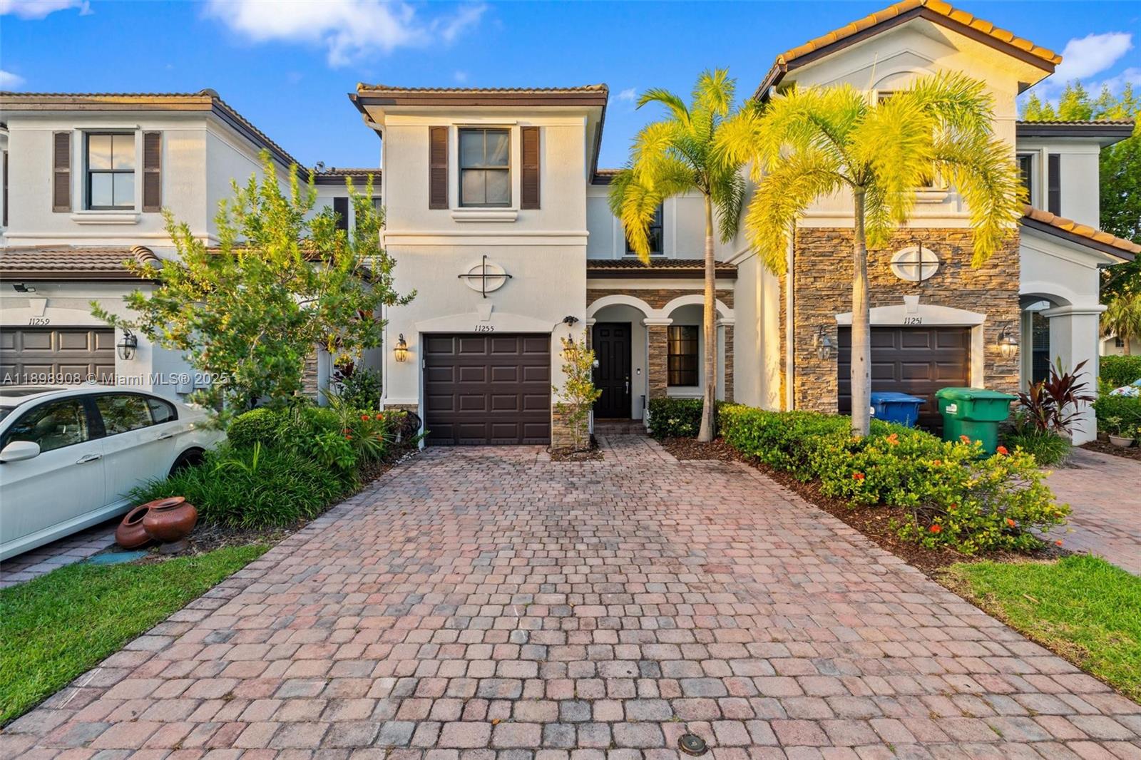 11255 NW 88TH ST, Doral FL 33178