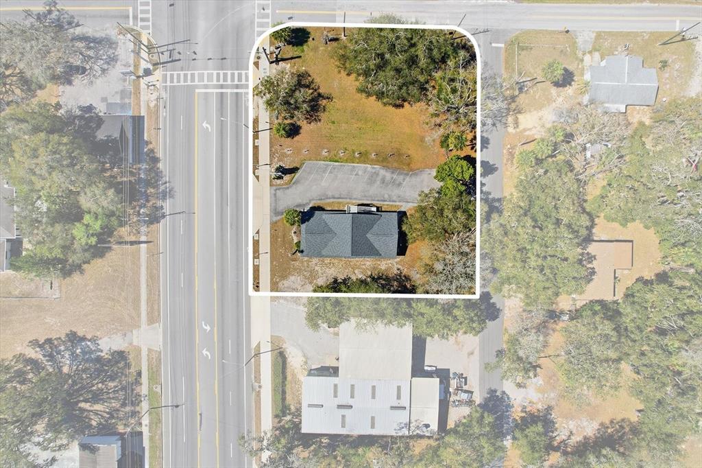 823 NE 5TH STREET, CRYSTAL RIVER, FL — photo 3 of 30