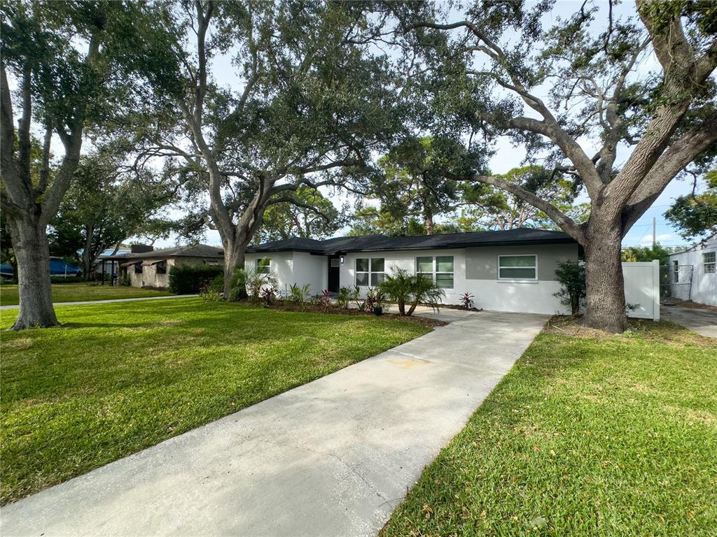 4105 W KNIGHTS AVENUE