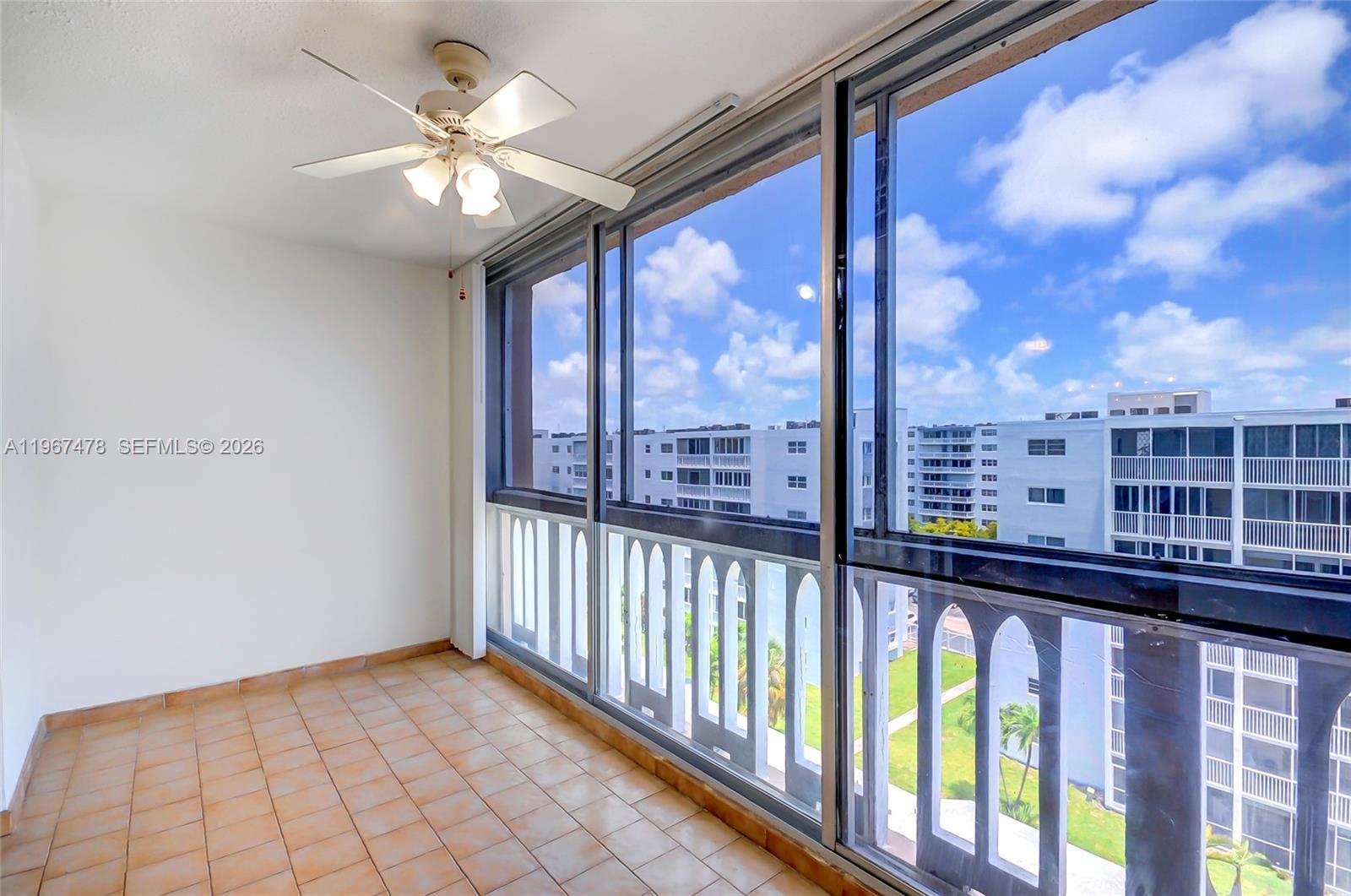 301 NE 14th Ave # 702, Hallandale Beach FL 33009
