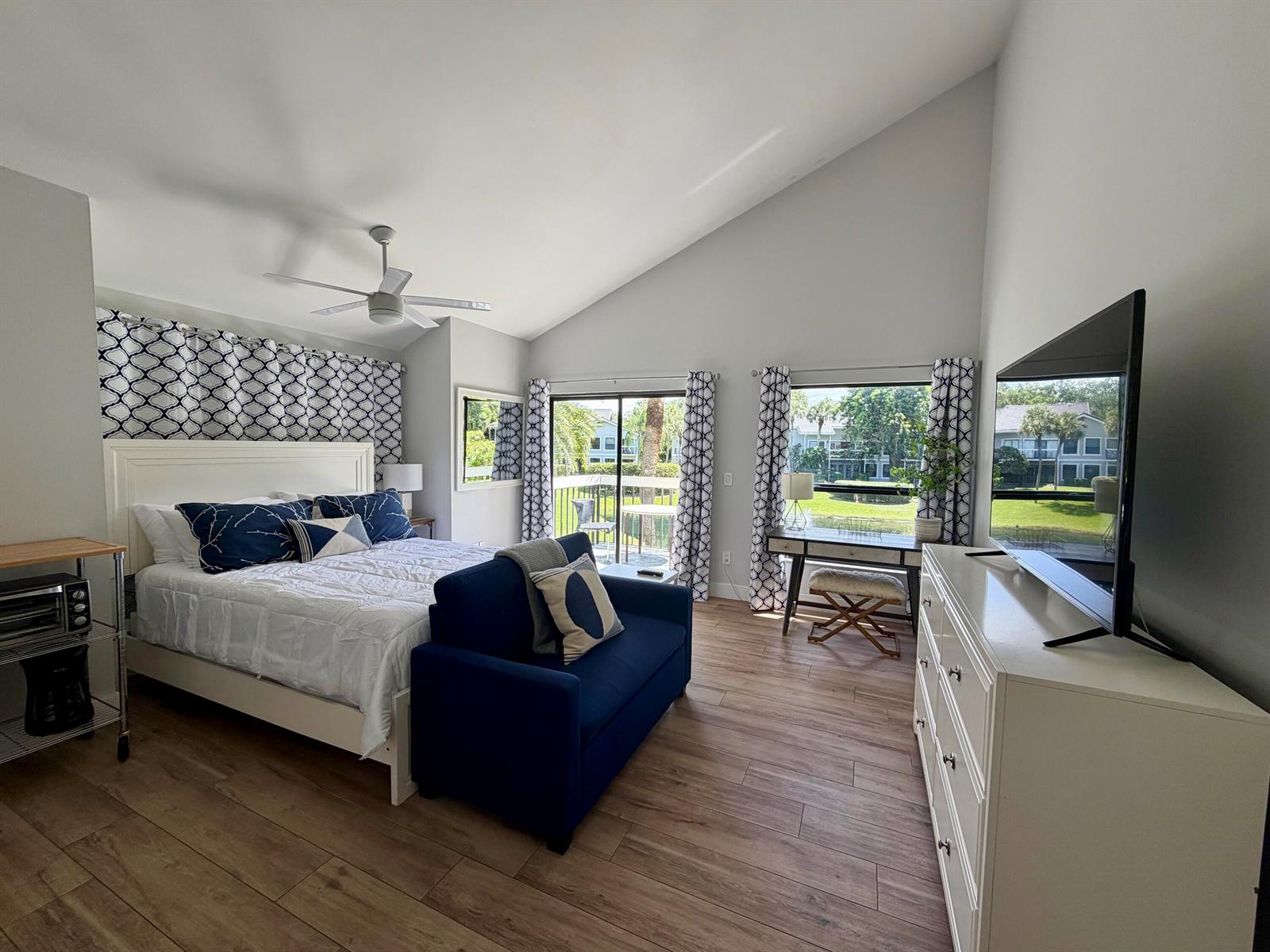 11863 Wimbledon Circle # 536, Wellington FL 33414