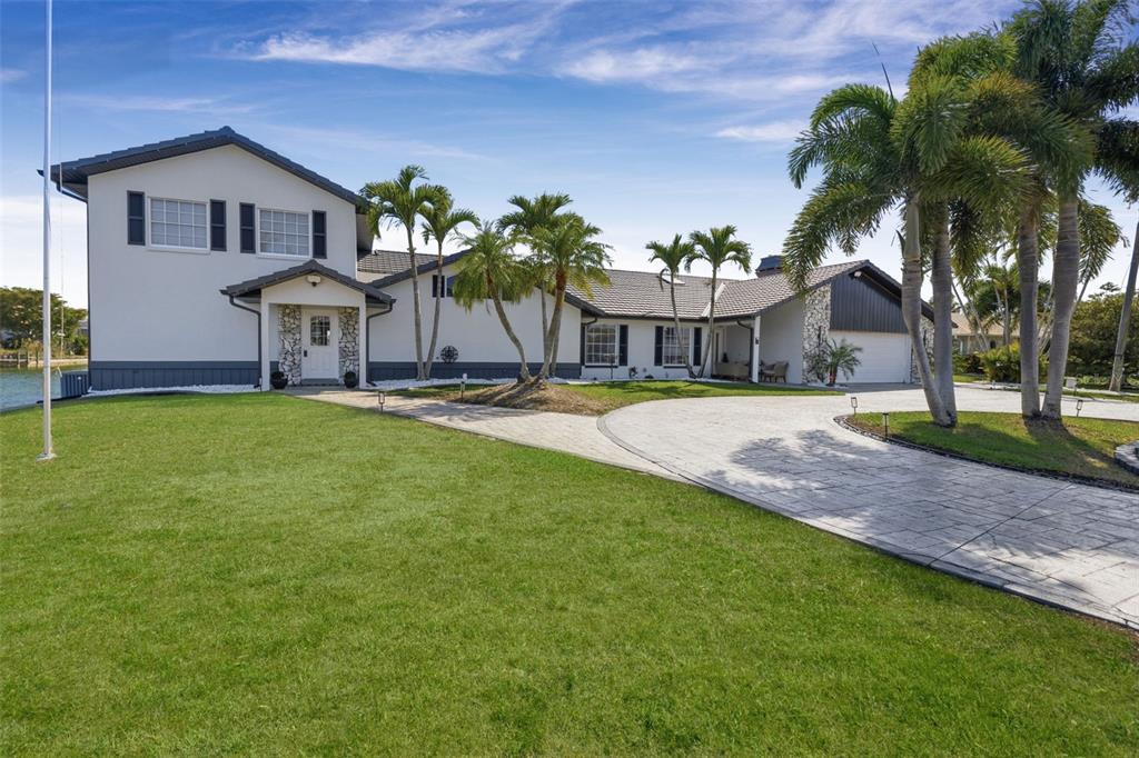 29 SE 10TH AVENUE